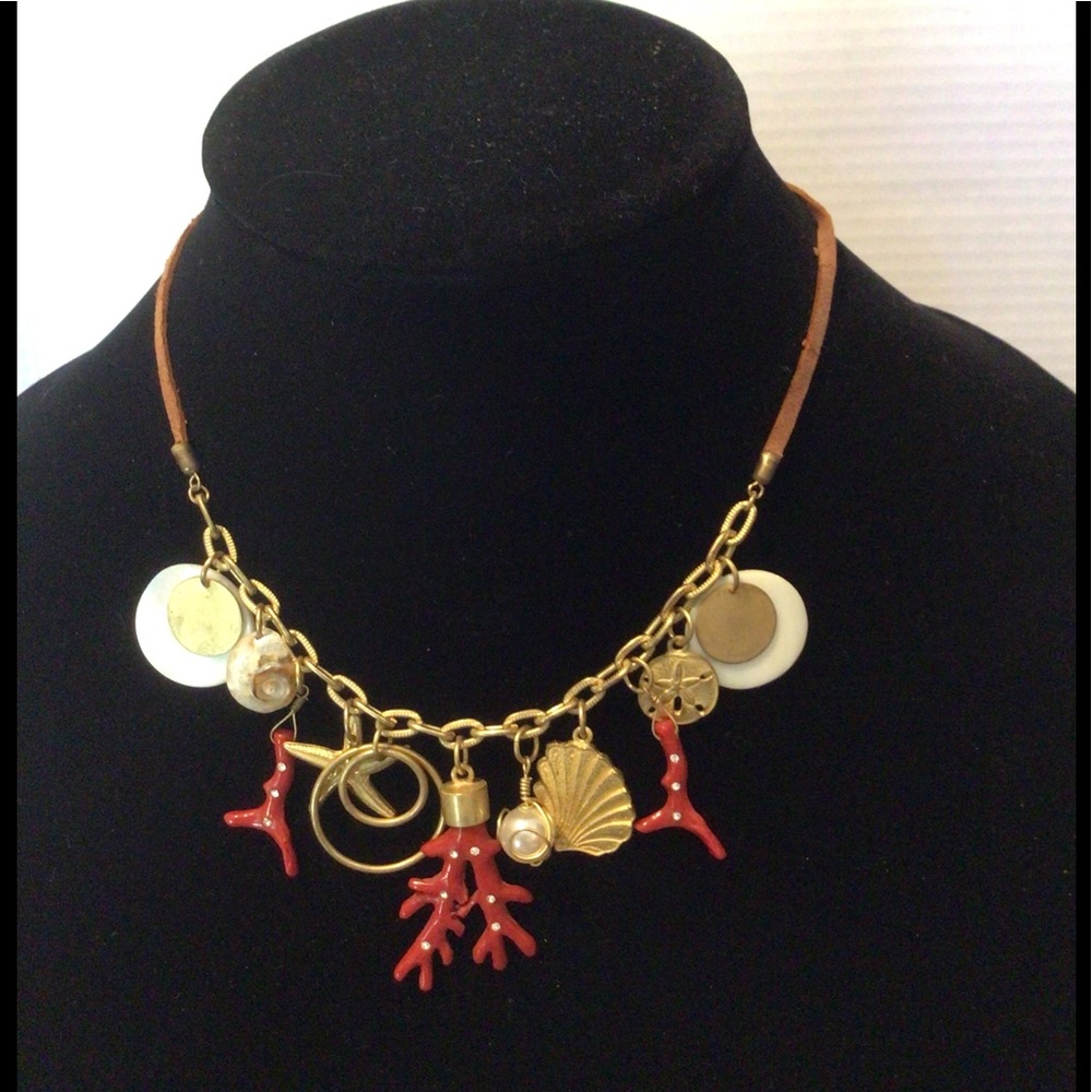Fun Beachy Necklace w Faux Coral, Sand Dollar, Pearl Star Fish